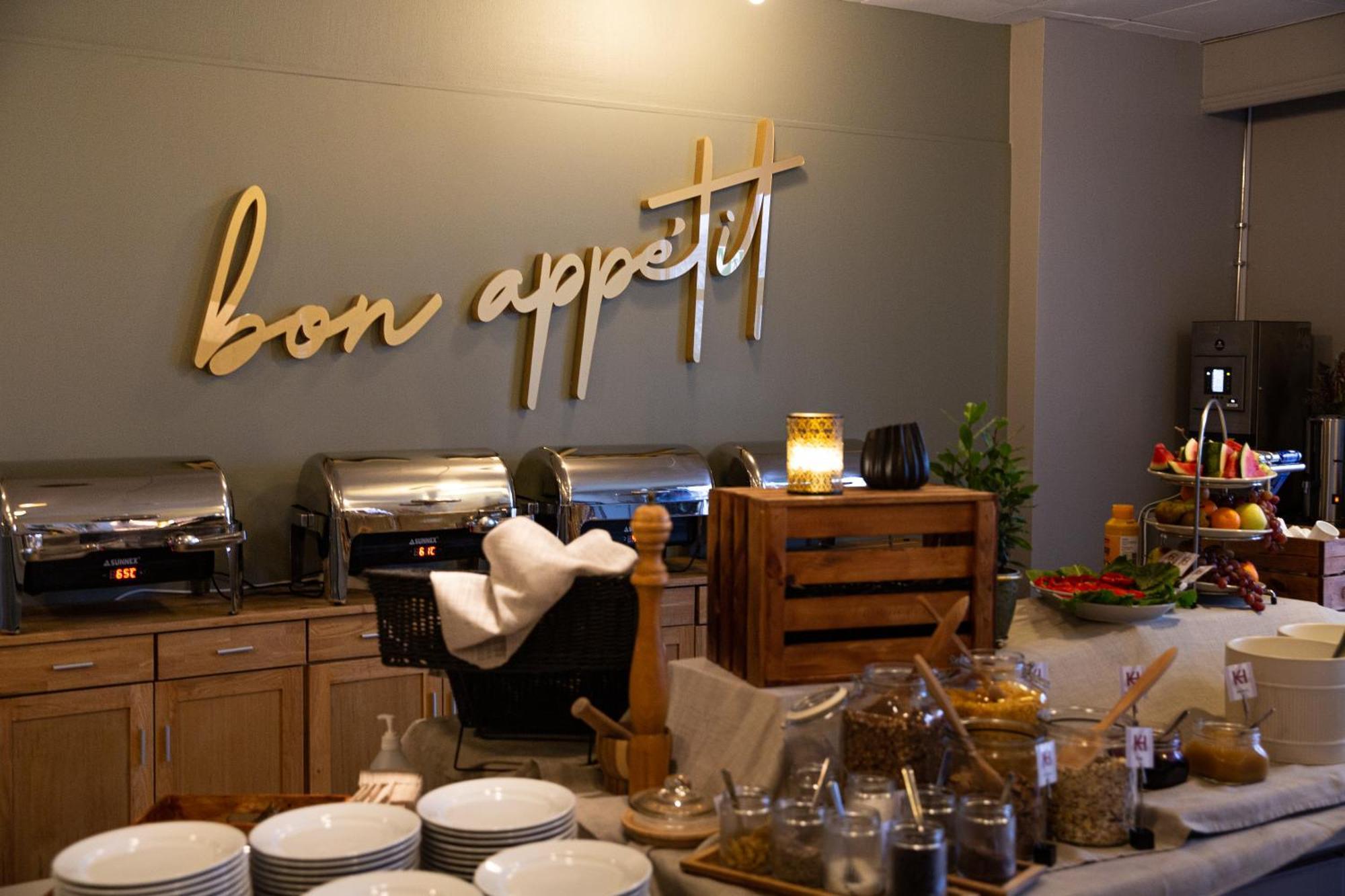 Karlskoga Hotell & Konferens Dış mekan fotoğraf